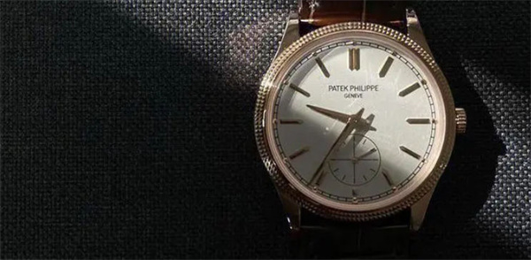 百达翡丽手表表蒙有划痕解决方法集锦 百达翡丽手表表蒙有划痕解决方法集锦